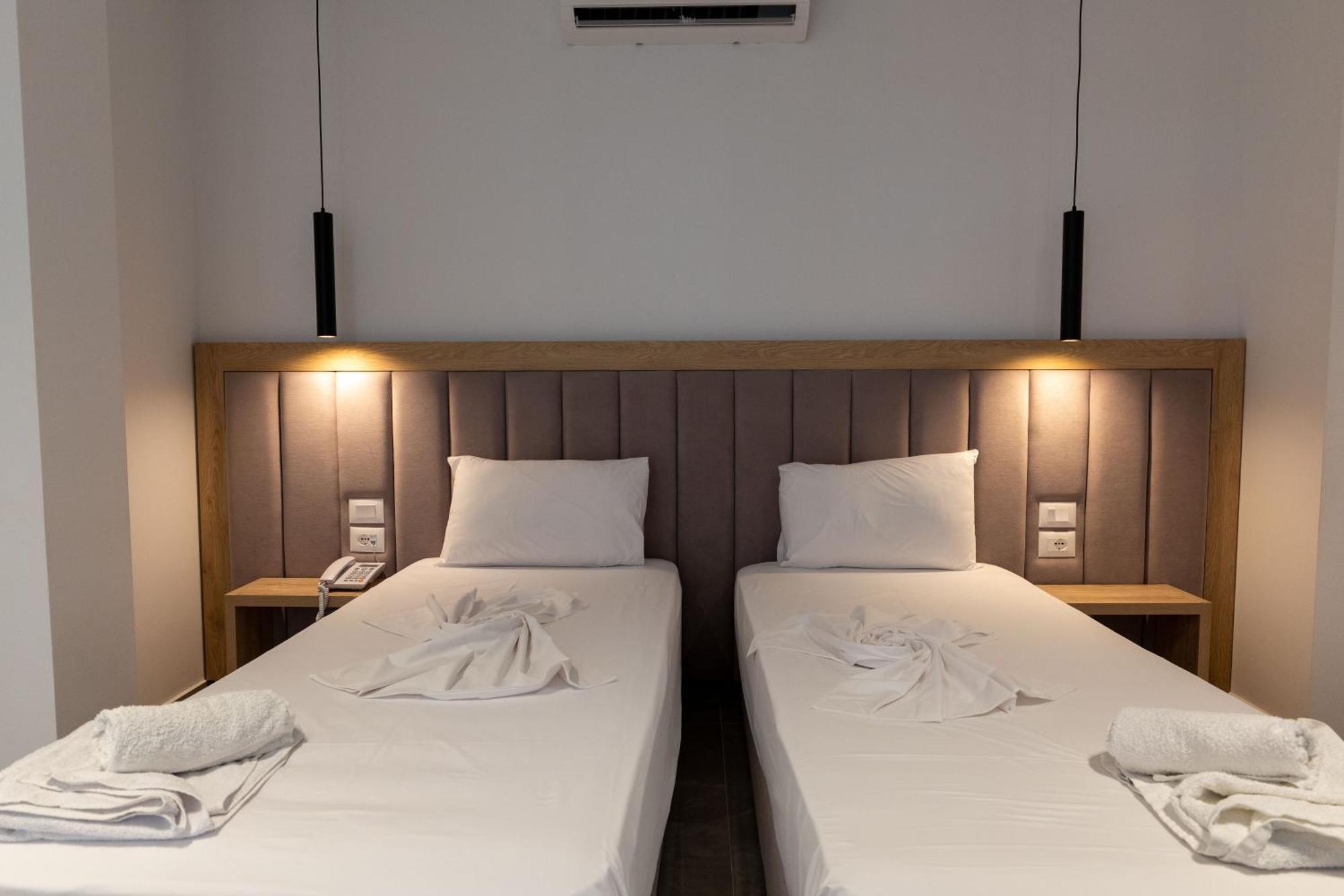 Monel Hotel Ksamil Luaran gambar