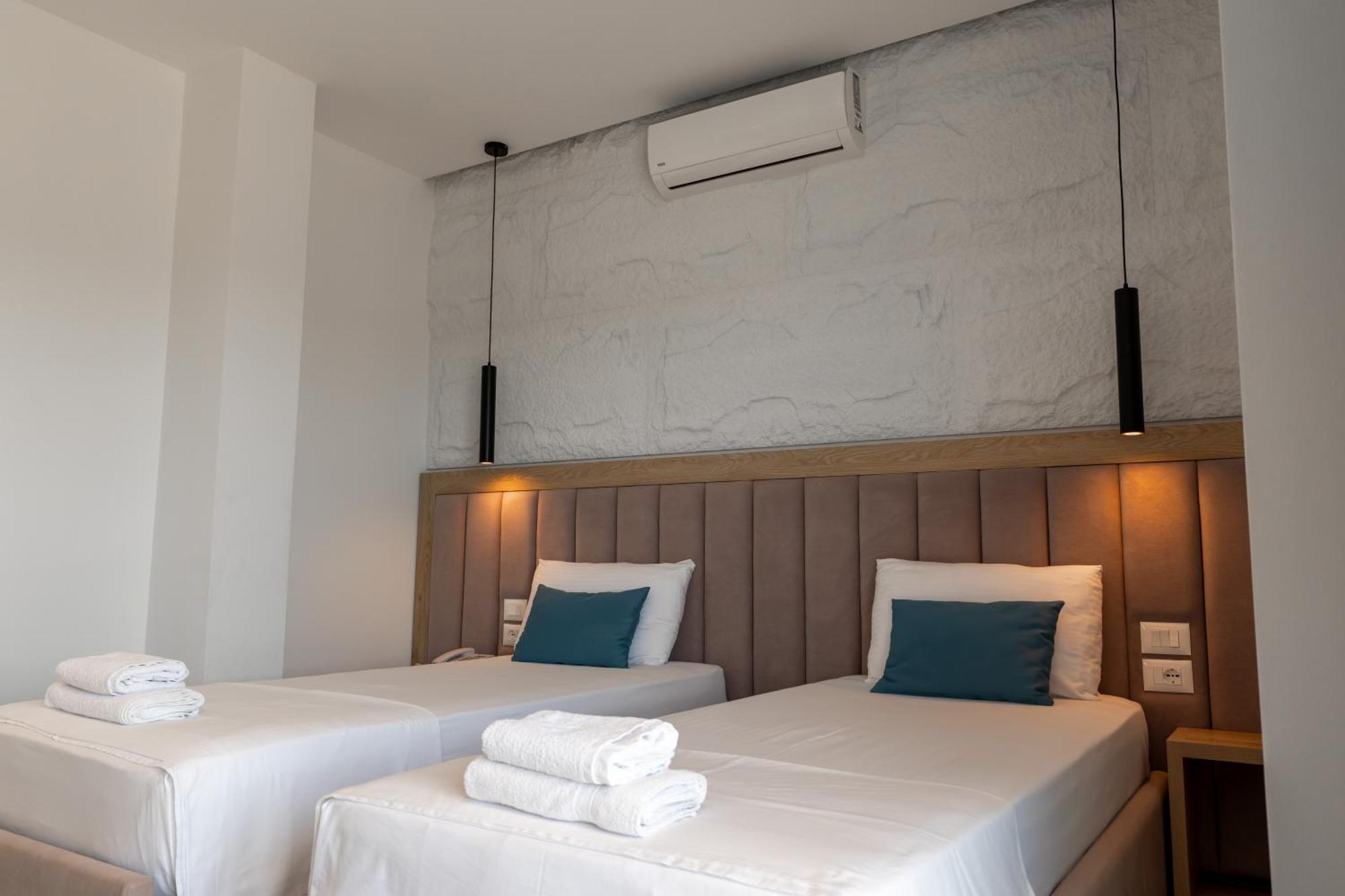 Monel Hotel Ksamil Luaran gambar